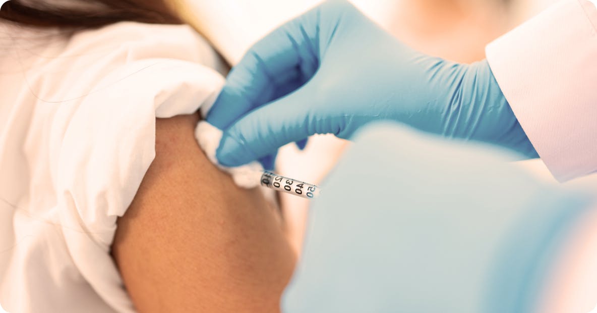 Image: Injecting RSV vaccine
