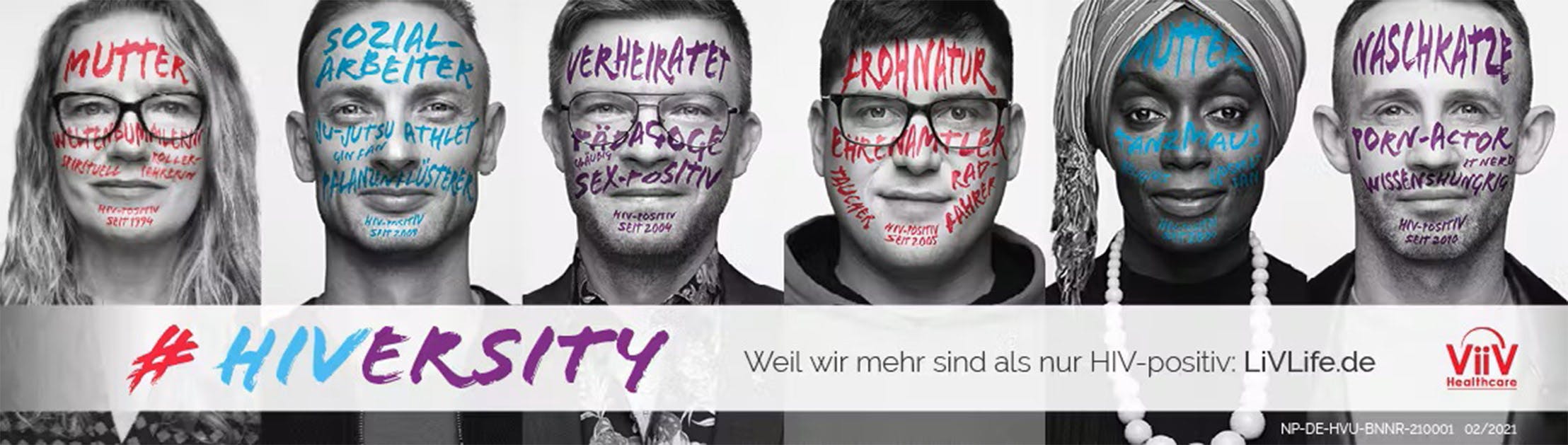 Kampagnenmotiv HIVersity Portraitbild von allen HIVersity Gesichtern mit ihren persönlichen Botschaften als Schrift auf dem Gesicht