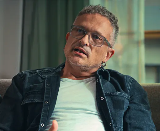 “THE KEY TO THE SUCCESS IS TO HAVE THE RELATIONSHIP WITH THE DOCTOR.” – GREG, DIAGNOSED WITH HIV IN 2018
